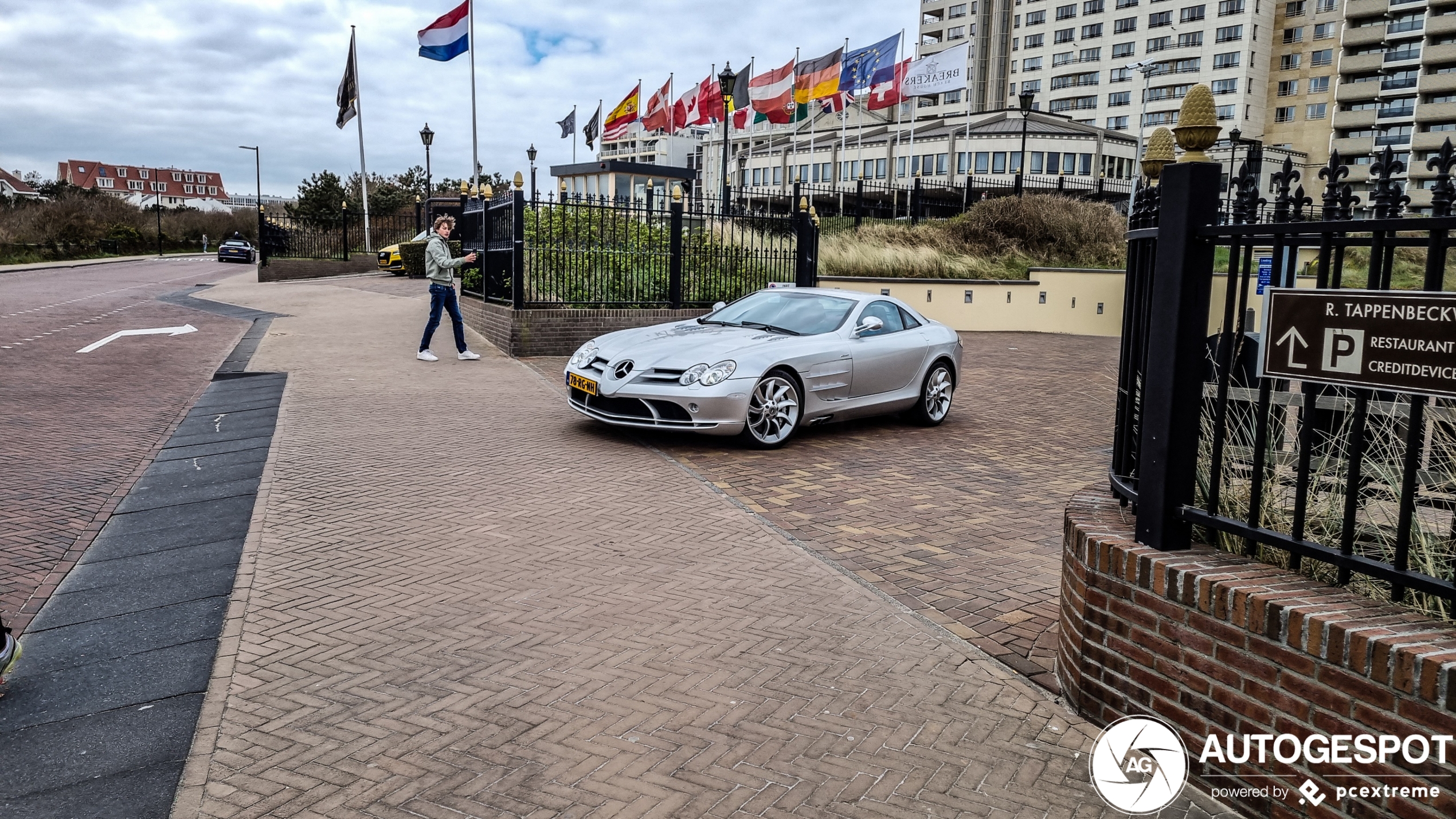 Mercedes-Benz SLR McLaren