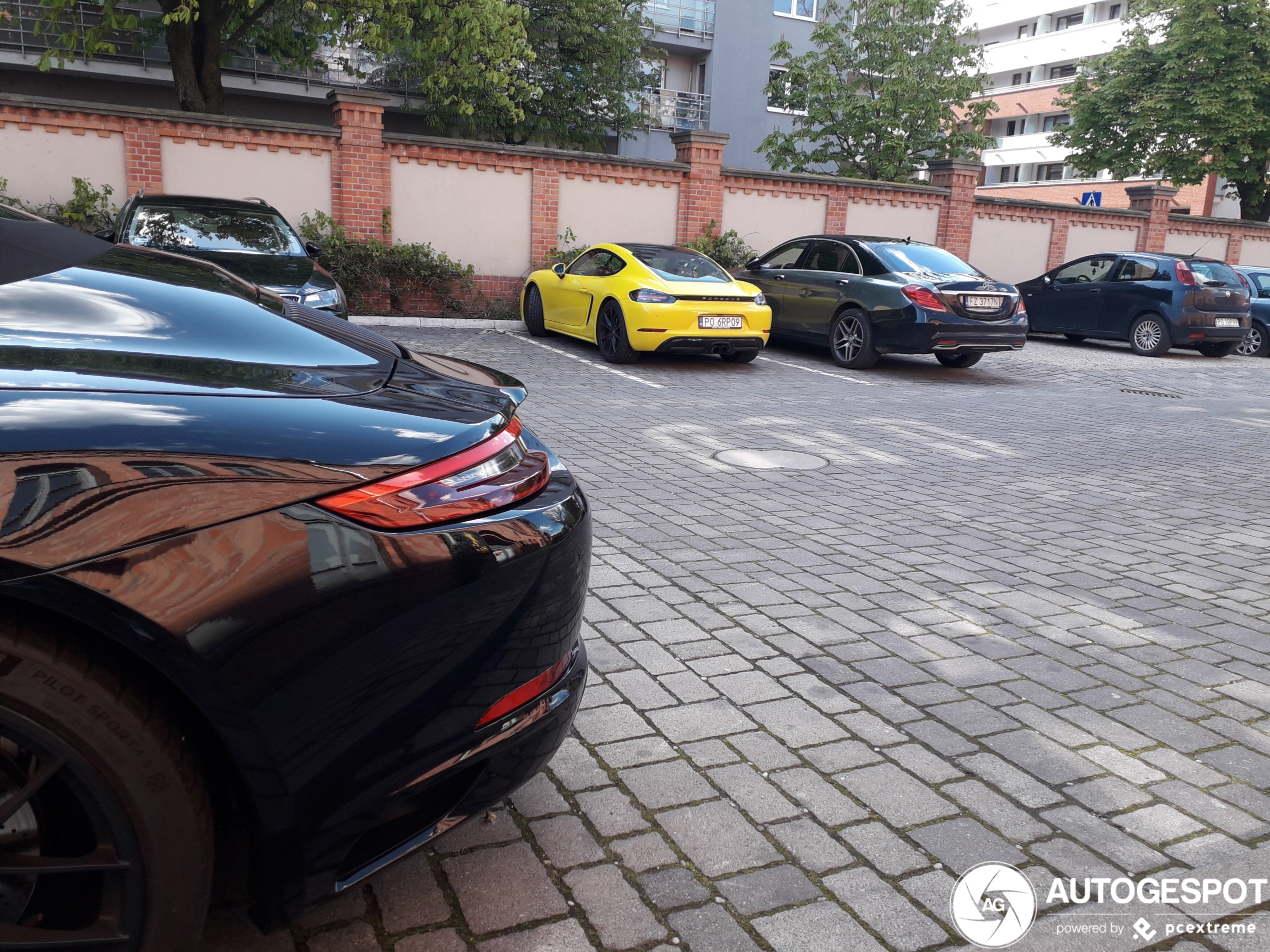 Porsche 991 Carrera 4 GTS Cabriolet MkII