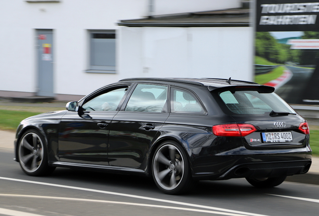 Audi RS4 Avant B8