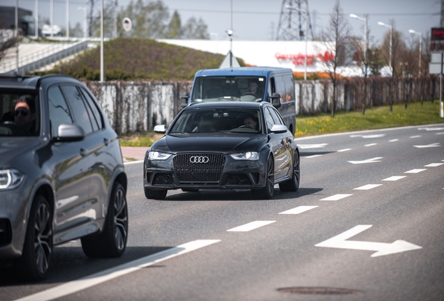 Audi RS4 Avant B8