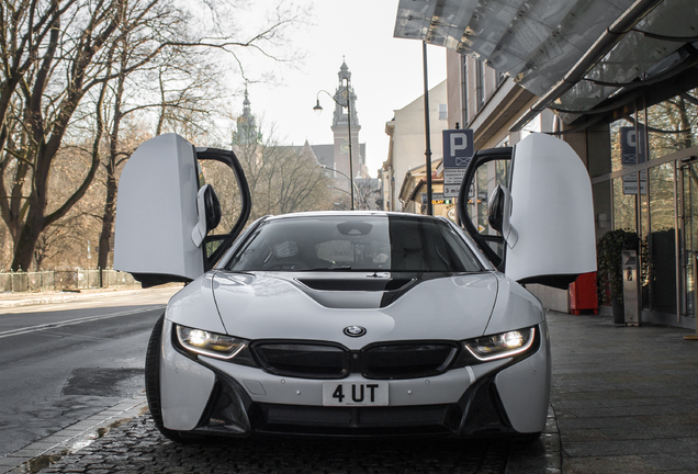 BMW i8