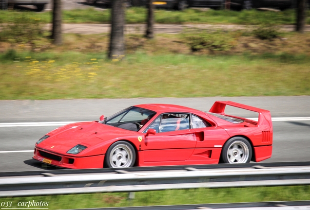 Ferrari F40