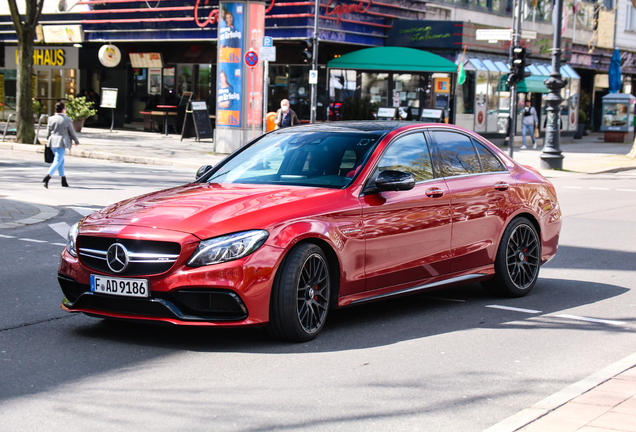 Mercedes-AMG C 63 S W205