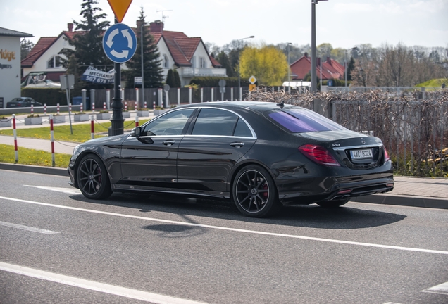 Mercedes-Benz S 63 AMG V222