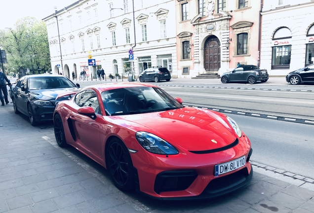 Porsche 718 Cayman GT4