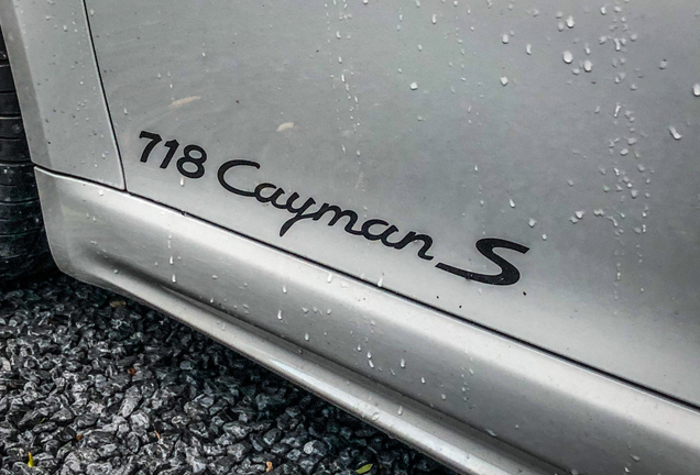 Porsche 718 Cayman S