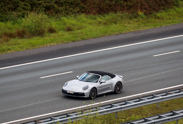 Porsche 992 Carrera 4S Cabriolet