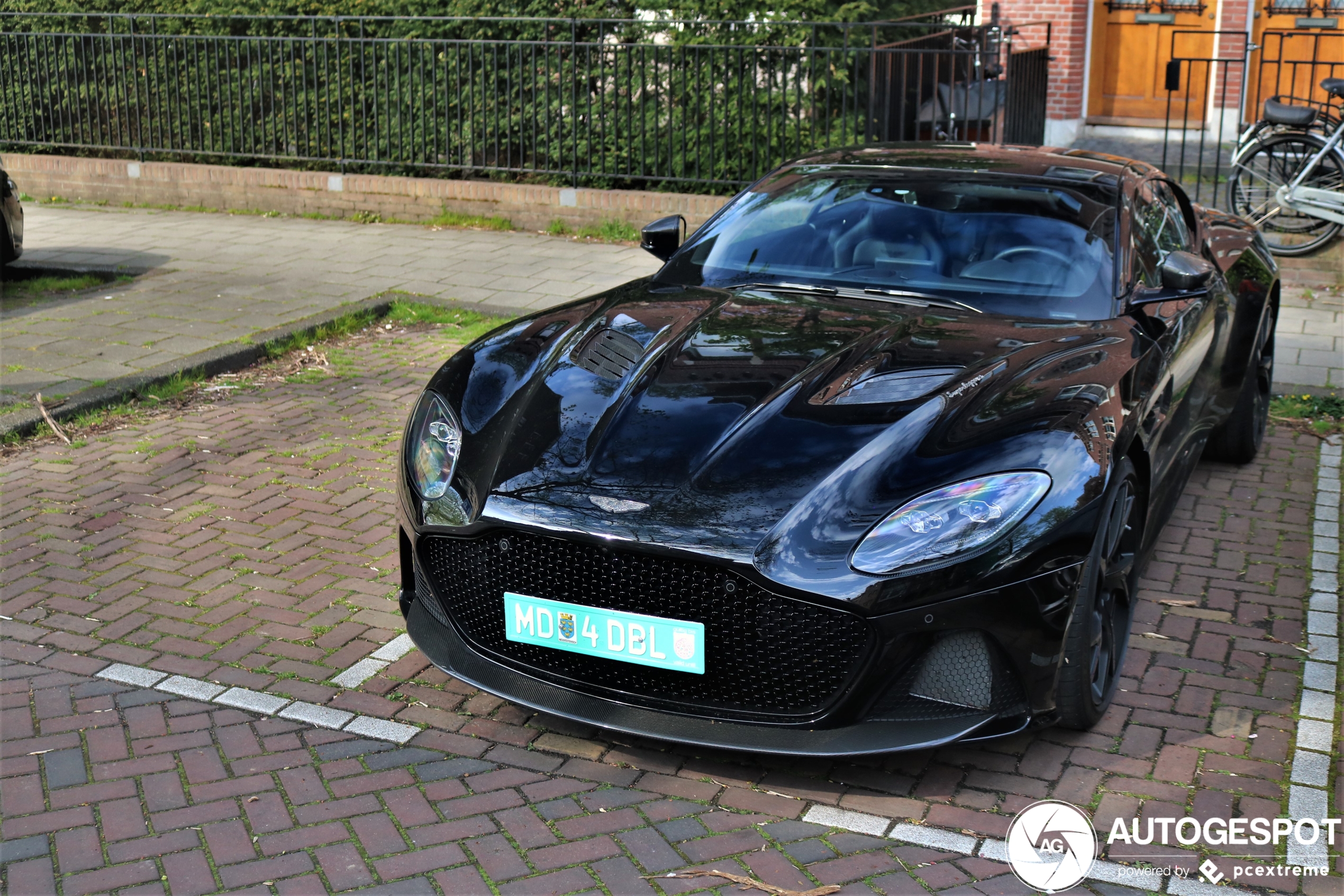 Aston Martin DBS Superleggera