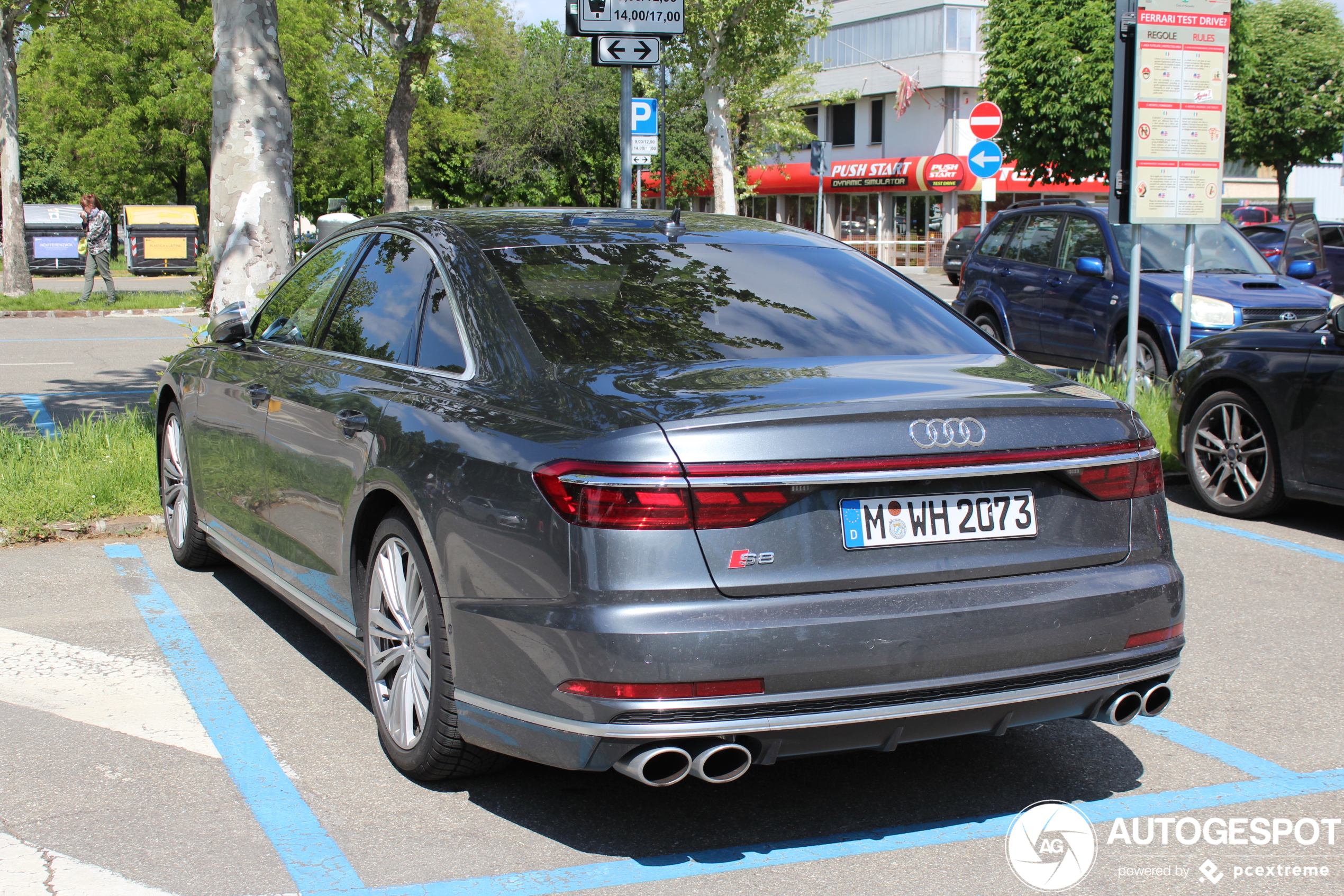 Audi S8 D5