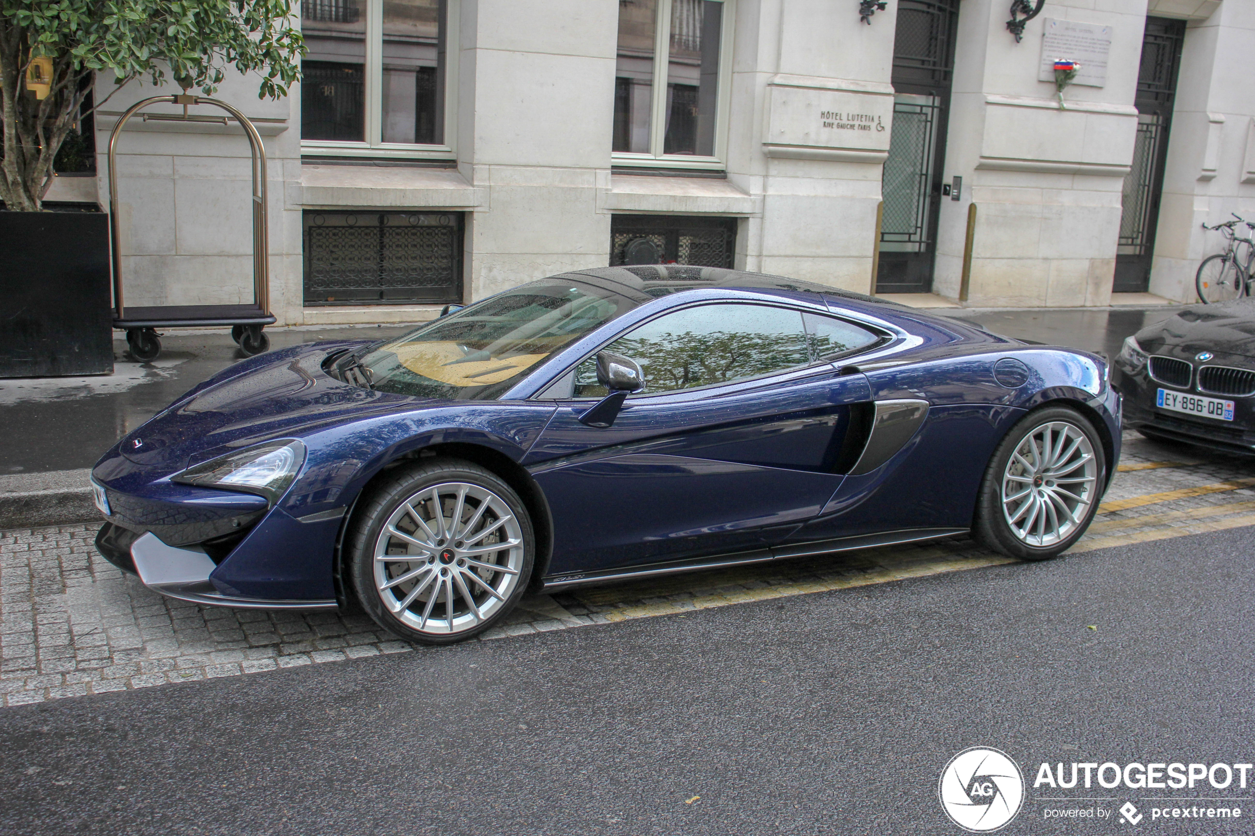 McLaren 570GT