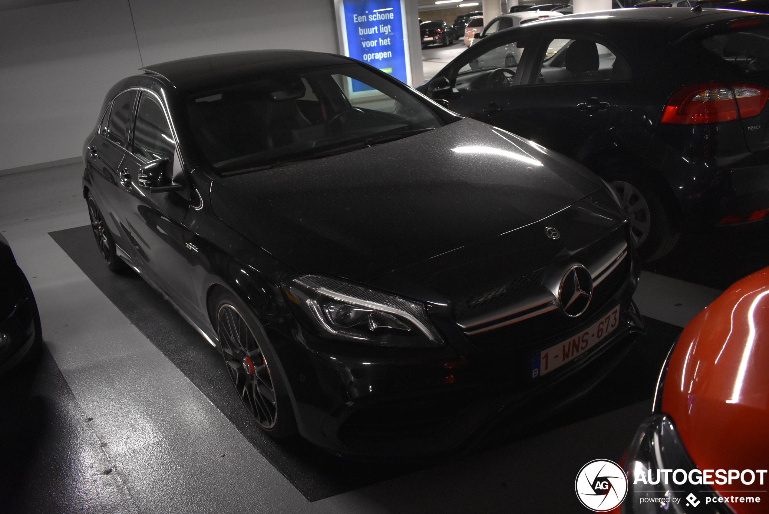 Mercedes-AMG A 45 W176 2015