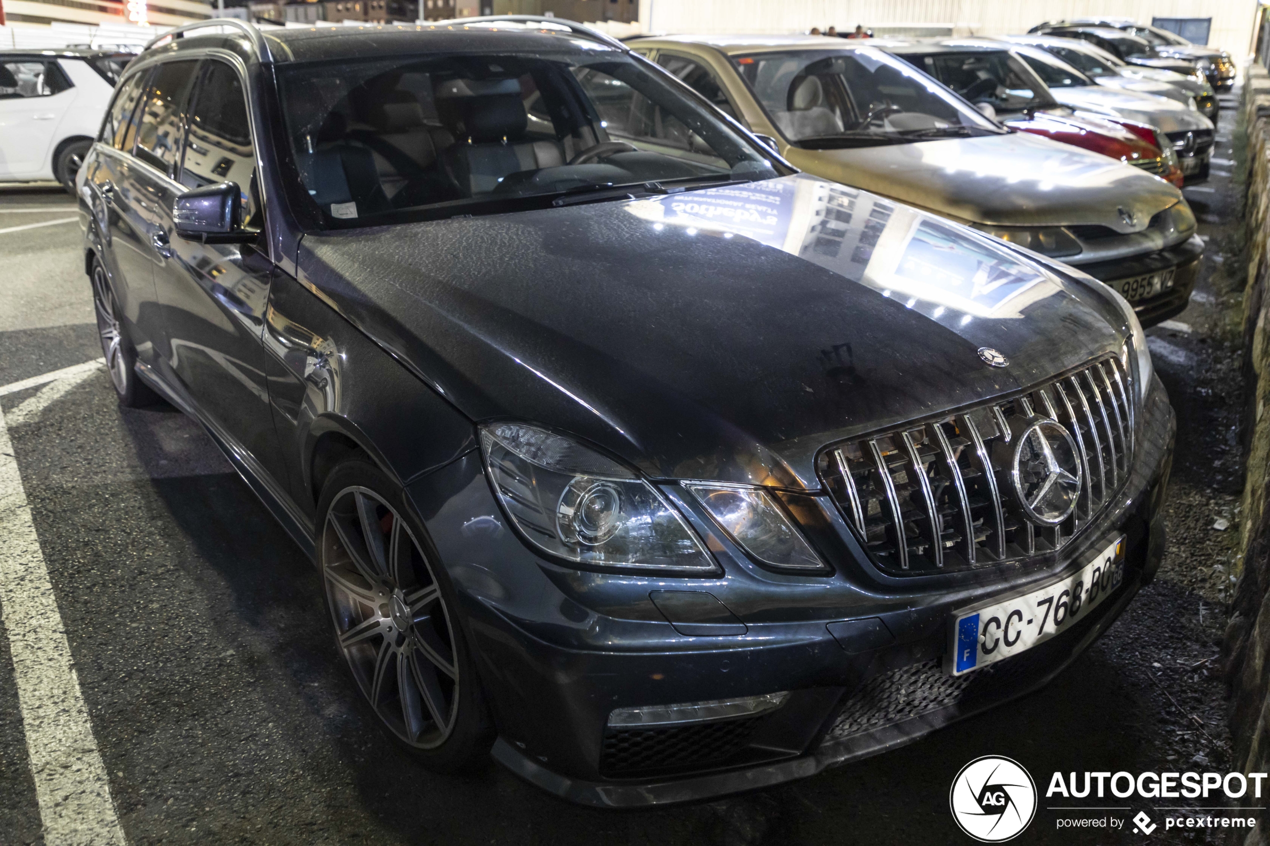 Mercedes-Benz E 63 AMG S212 V8 Biturbo