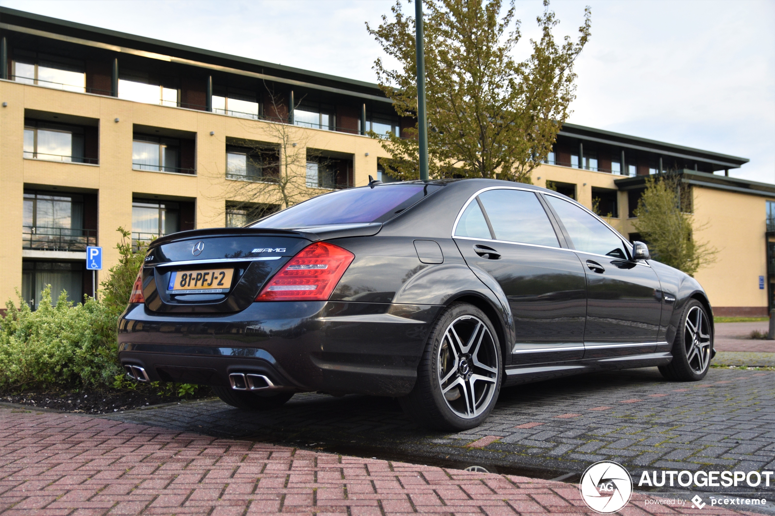 Mercedes-Benz S 63 AMG W221 2011