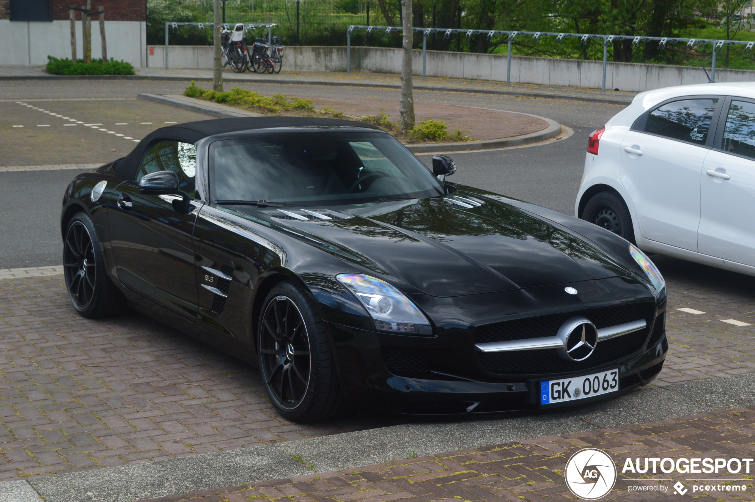 Mercedes-Benz SLS AMG Roadster