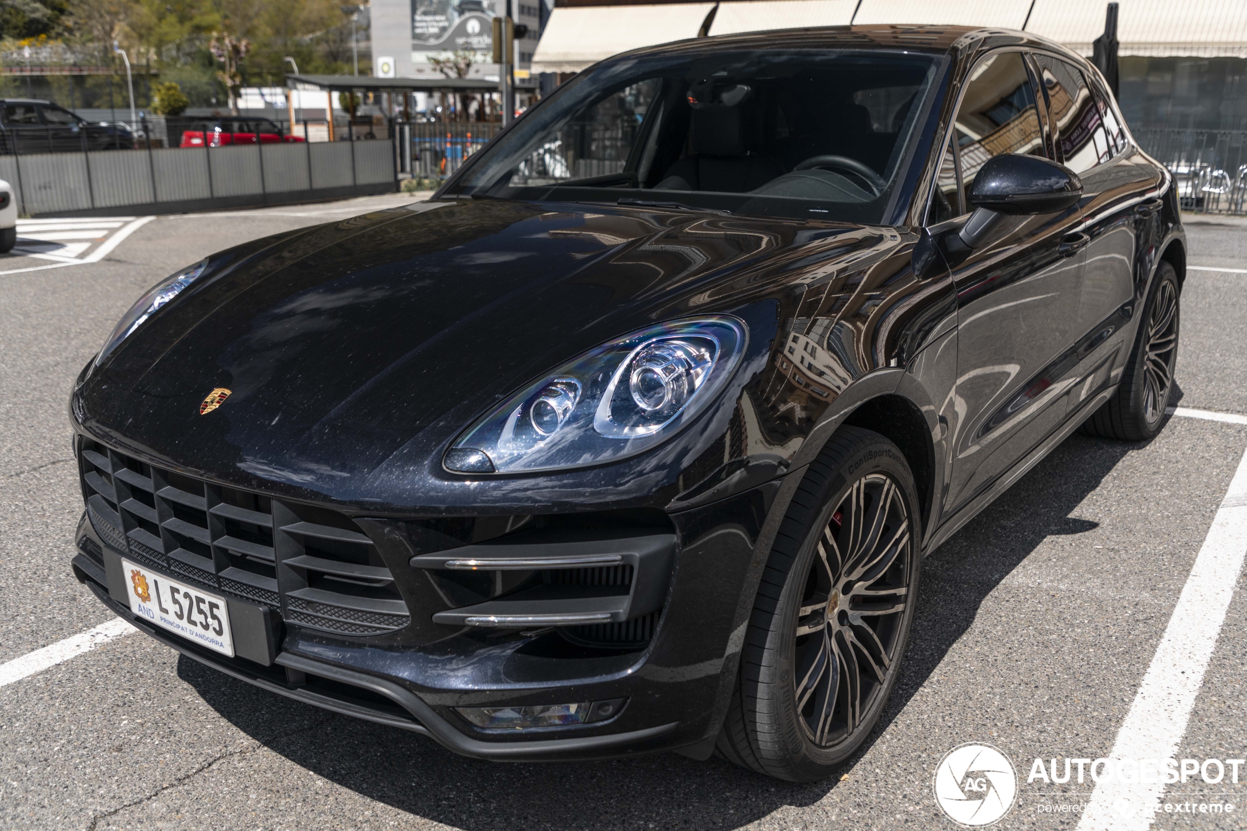 Porsche 95B Macan Turbo