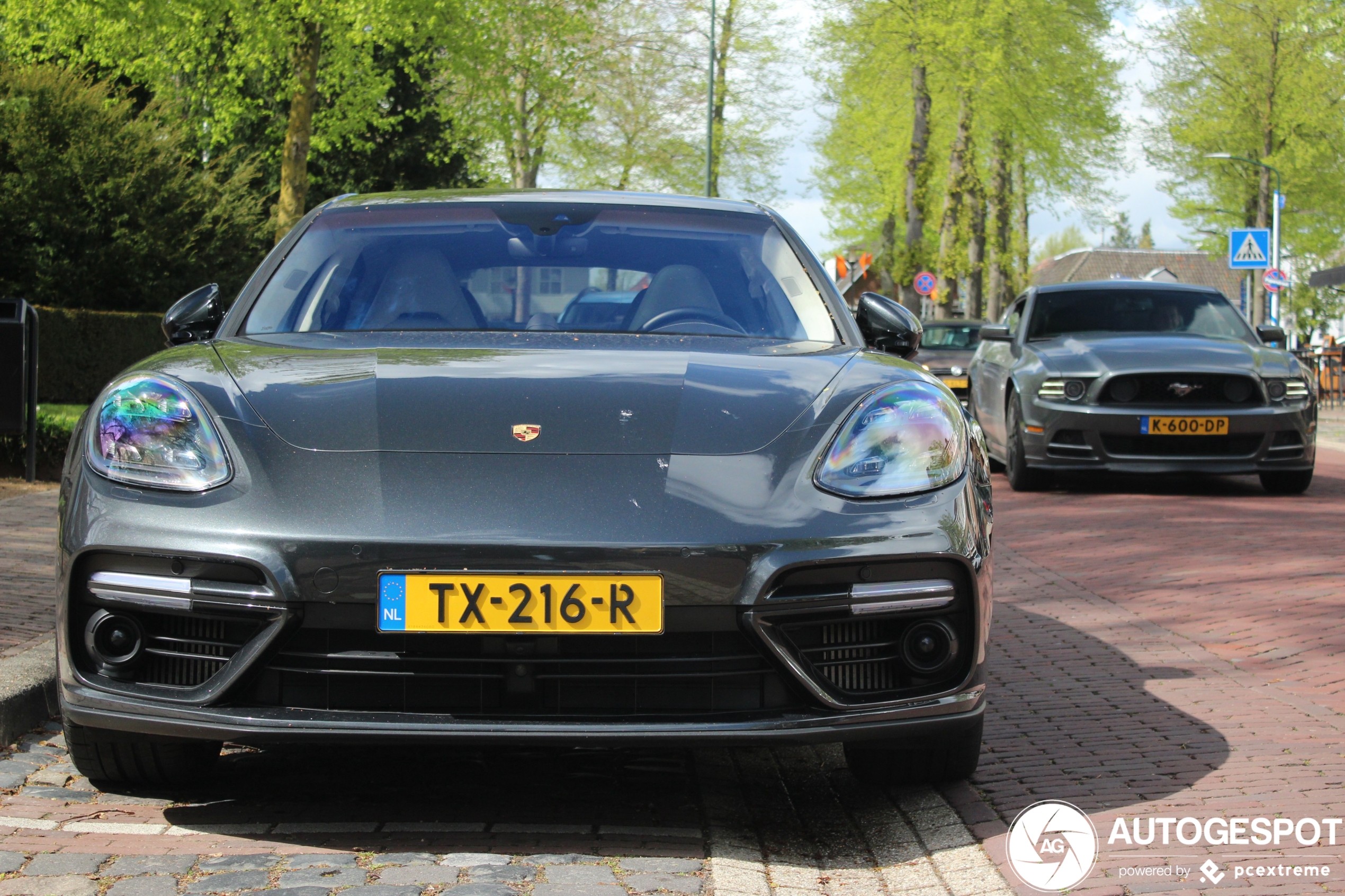 Porsche 971 Panamera Turbo