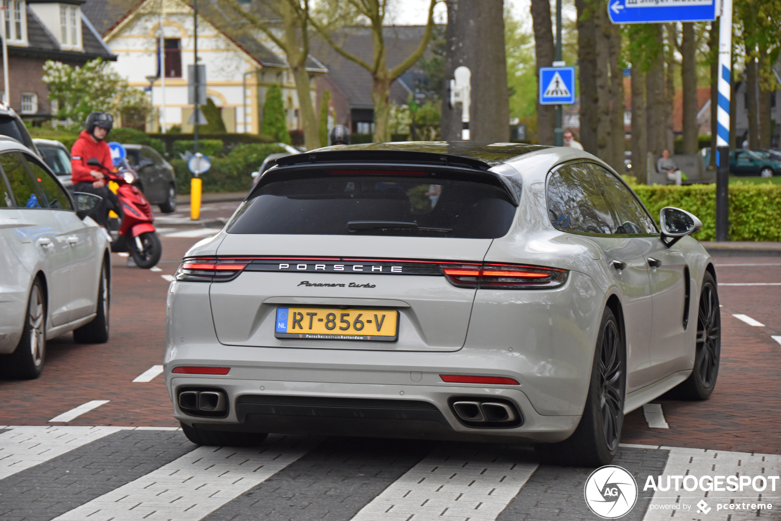 Porsche 971 Panamera Turbo Sport Turismo