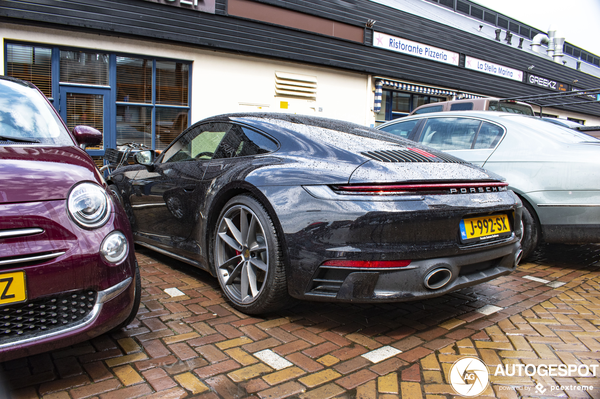 Porsche 992 Carrera 4S