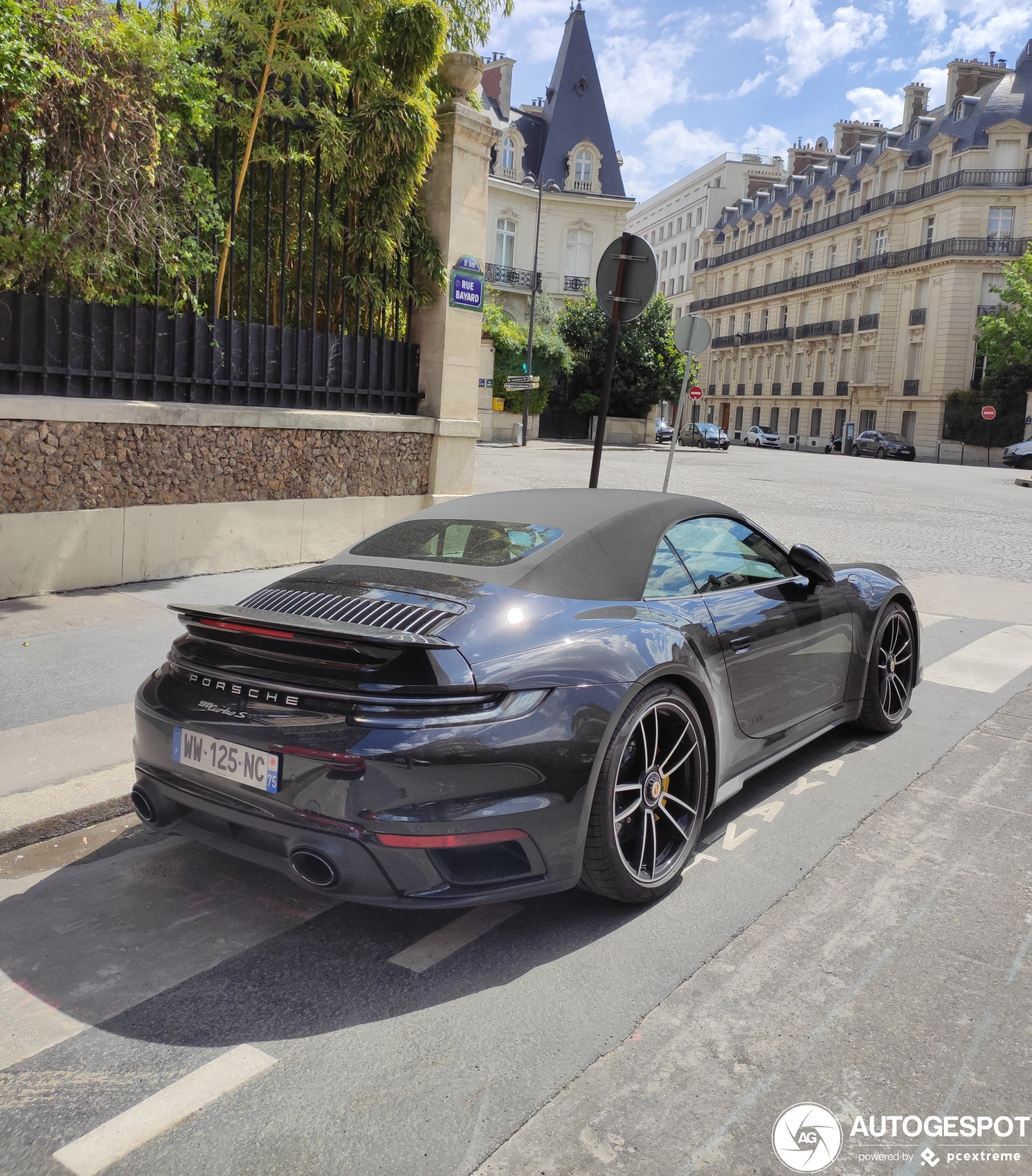 Porsche 992 Turbo S Cabriolet