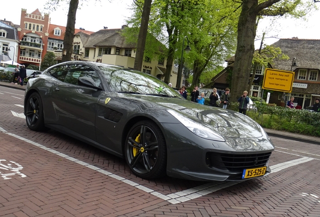 Ferrari GTC4Lusso