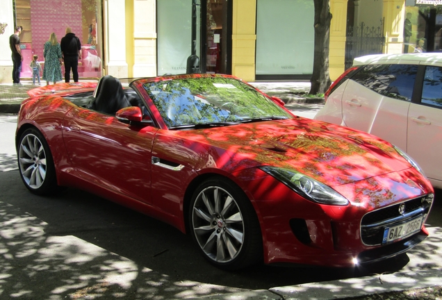 Jaguar F-TYPE S AWD Convertible