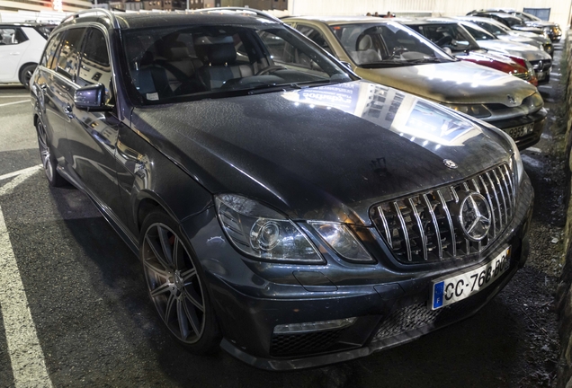 Mercedes-Benz E 63 AMG S212 V8 Biturbo