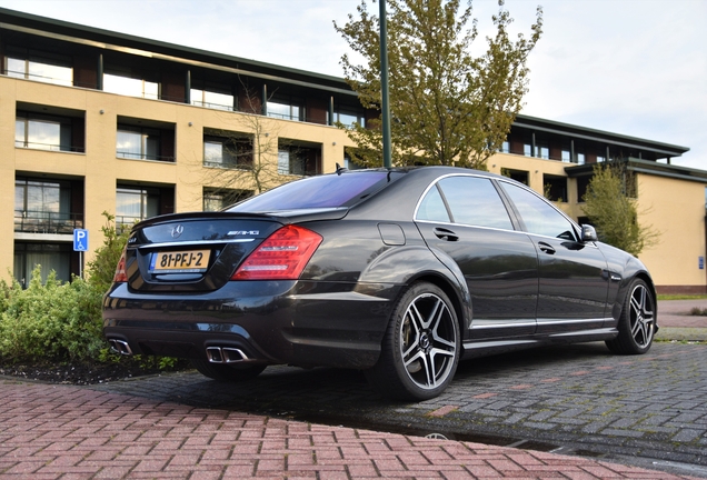 Mercedes-Benz S 63 AMG W221 2011