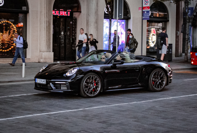 Porsche 992 Carrera 4S Cabriolet