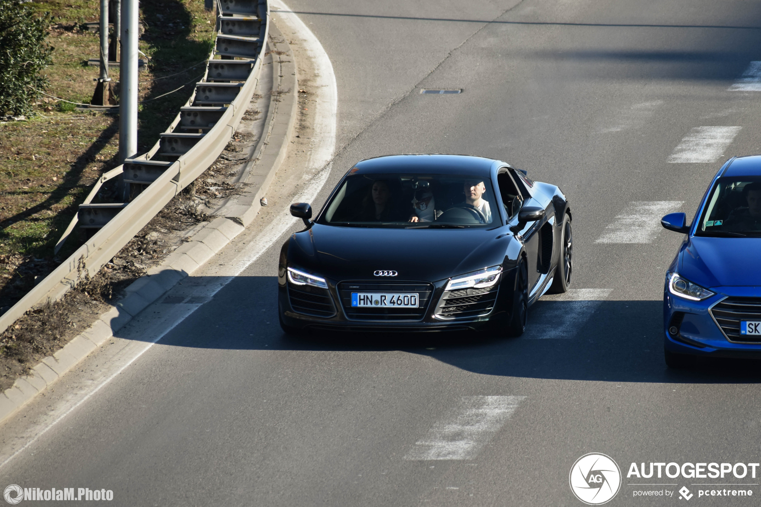 Audi R8 V10 Plus 2013