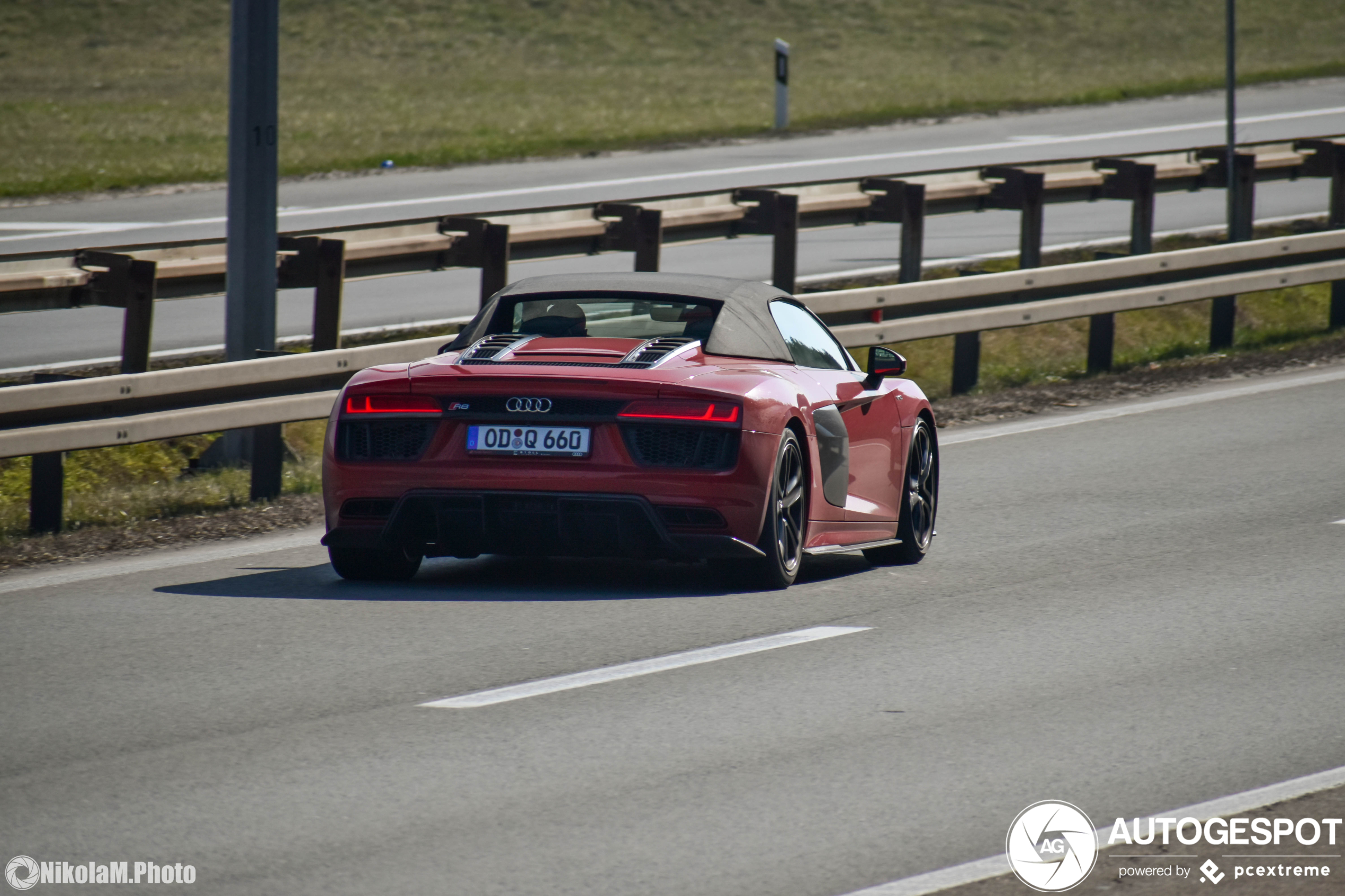 Audi R8 V10 Spyder 2016