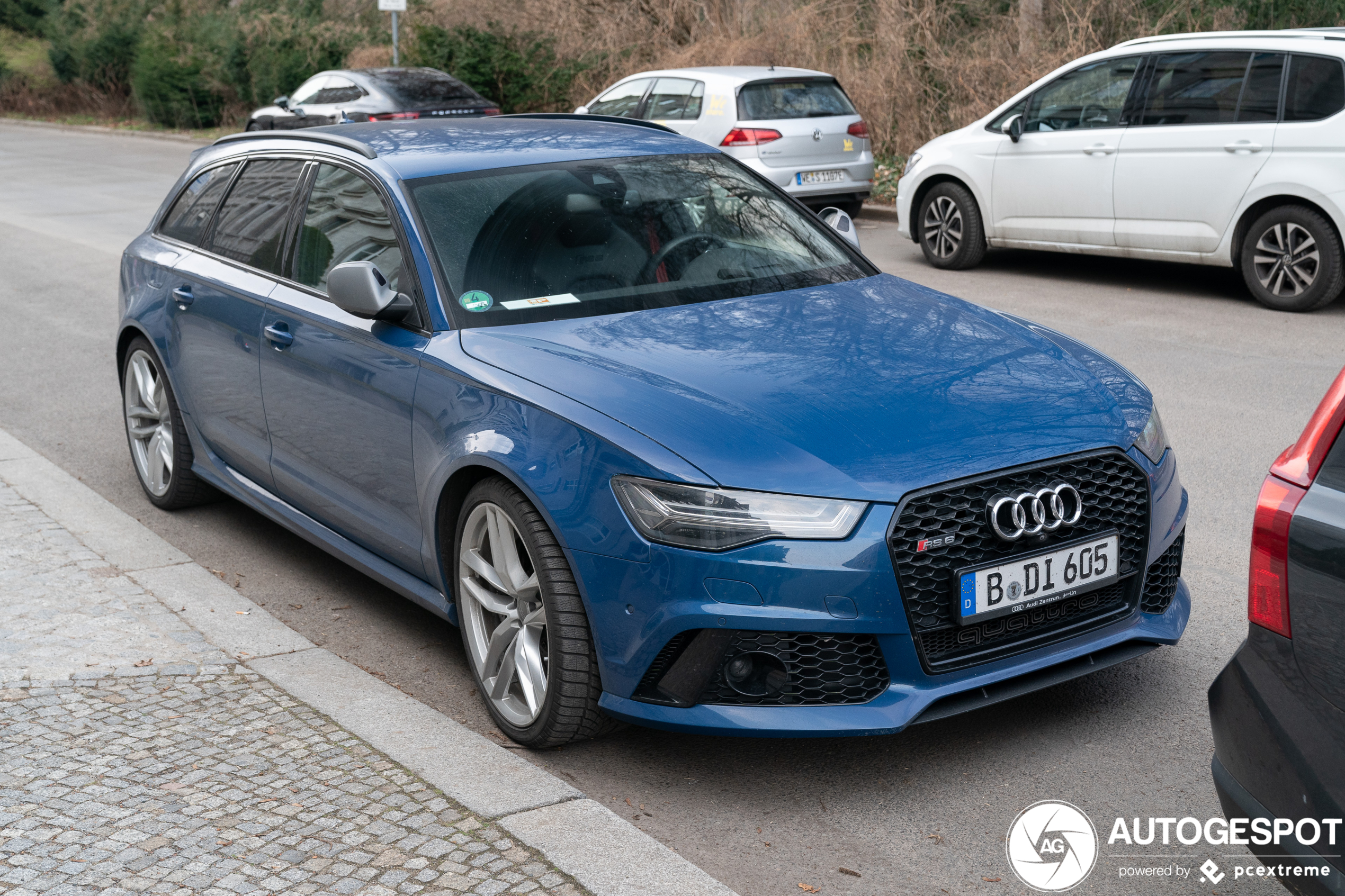 Audi RS6 Avant C7 2015