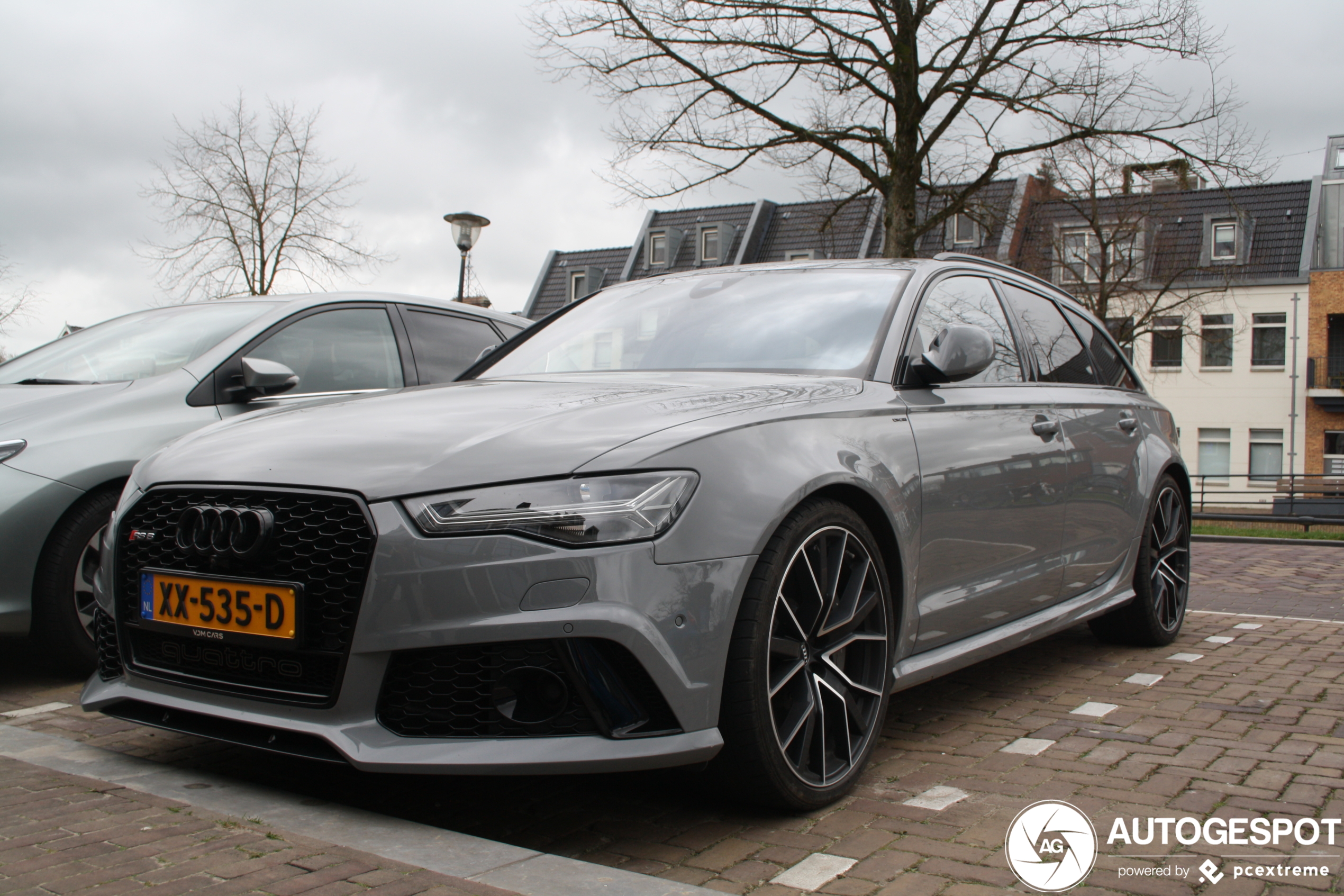 Audi RS6 Avant C7 2015