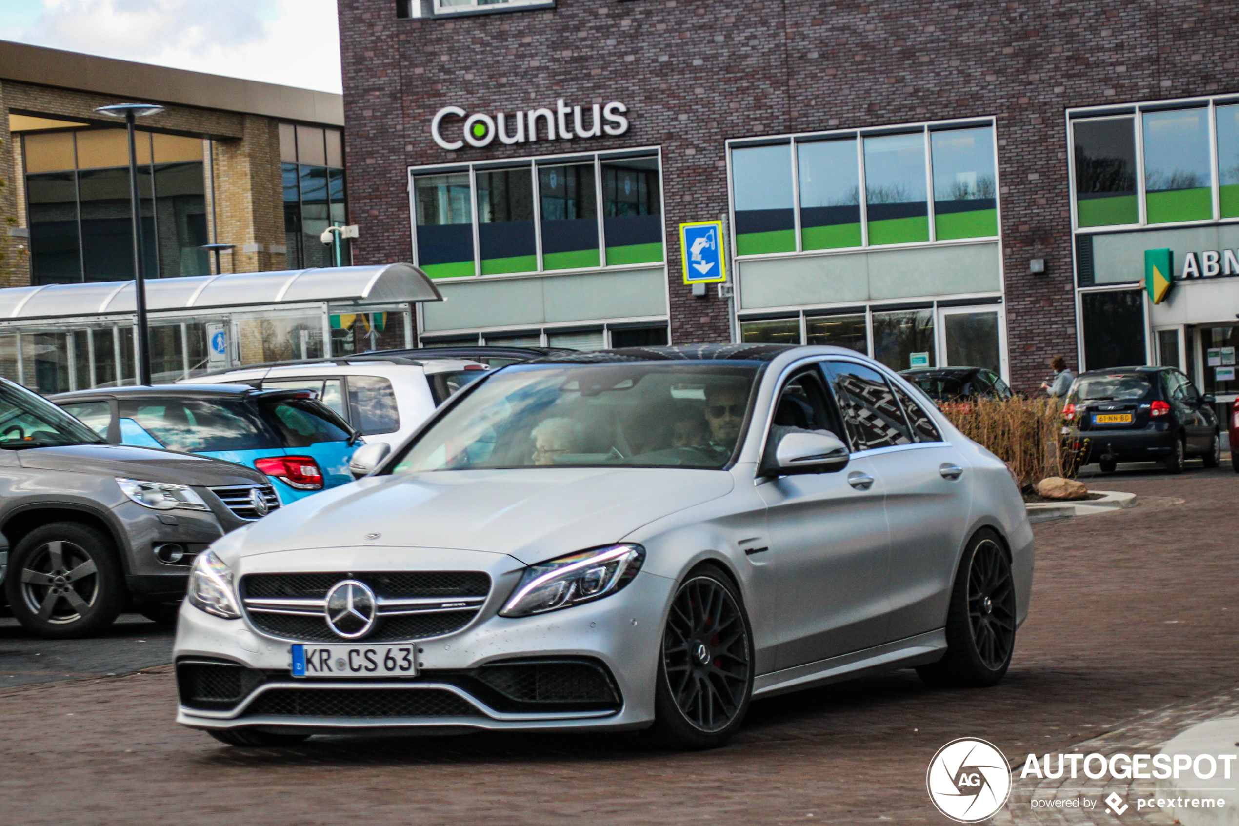 Mercedes-AMG C 63 S W205