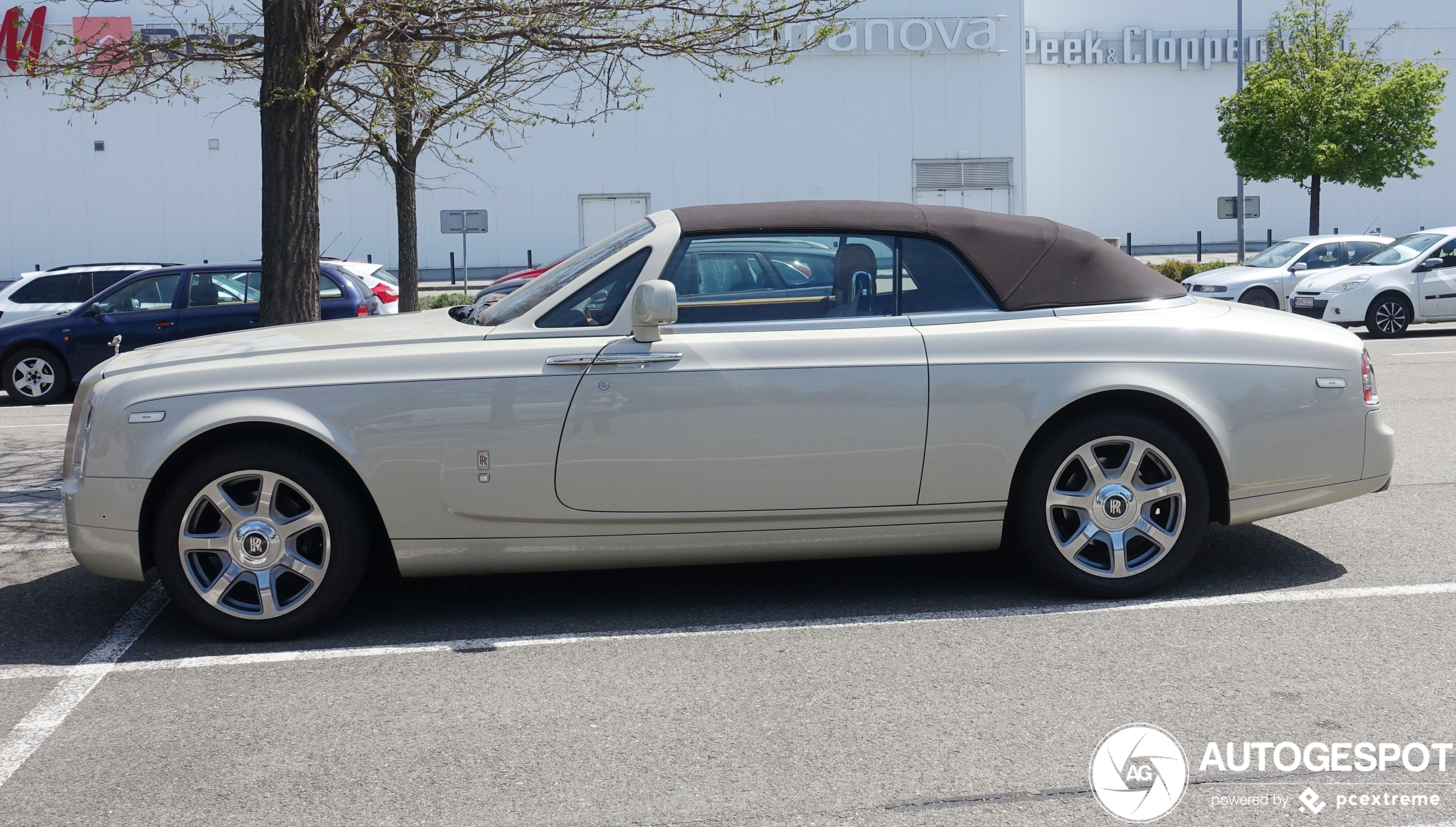 Rolls-Royce Phantom Drophead Coupé Series II