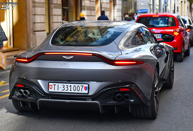 Aston Martin V8 Vantage 2018