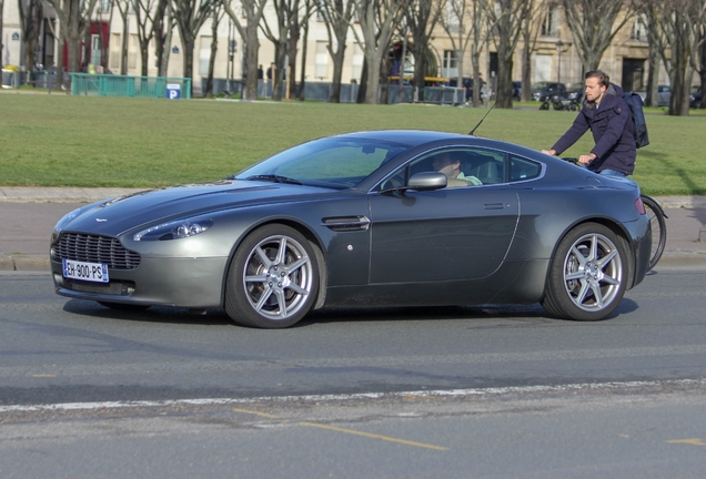 Aston Martin V8 Vantage