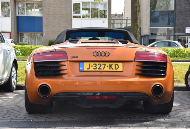 Audi R8 V8 Spyder 2013