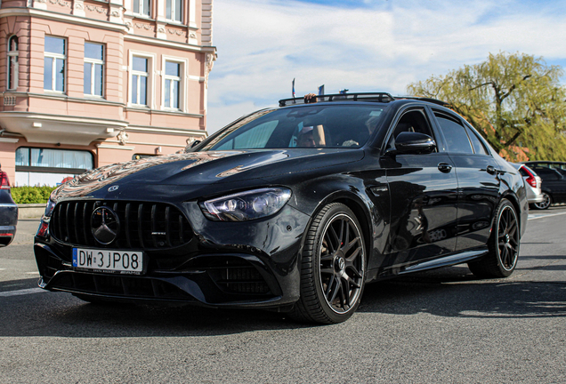 Mercedes-AMG E 63 S W213 2021