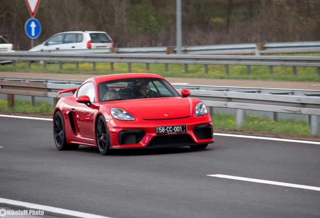 Porsche 718 Cayman GT4