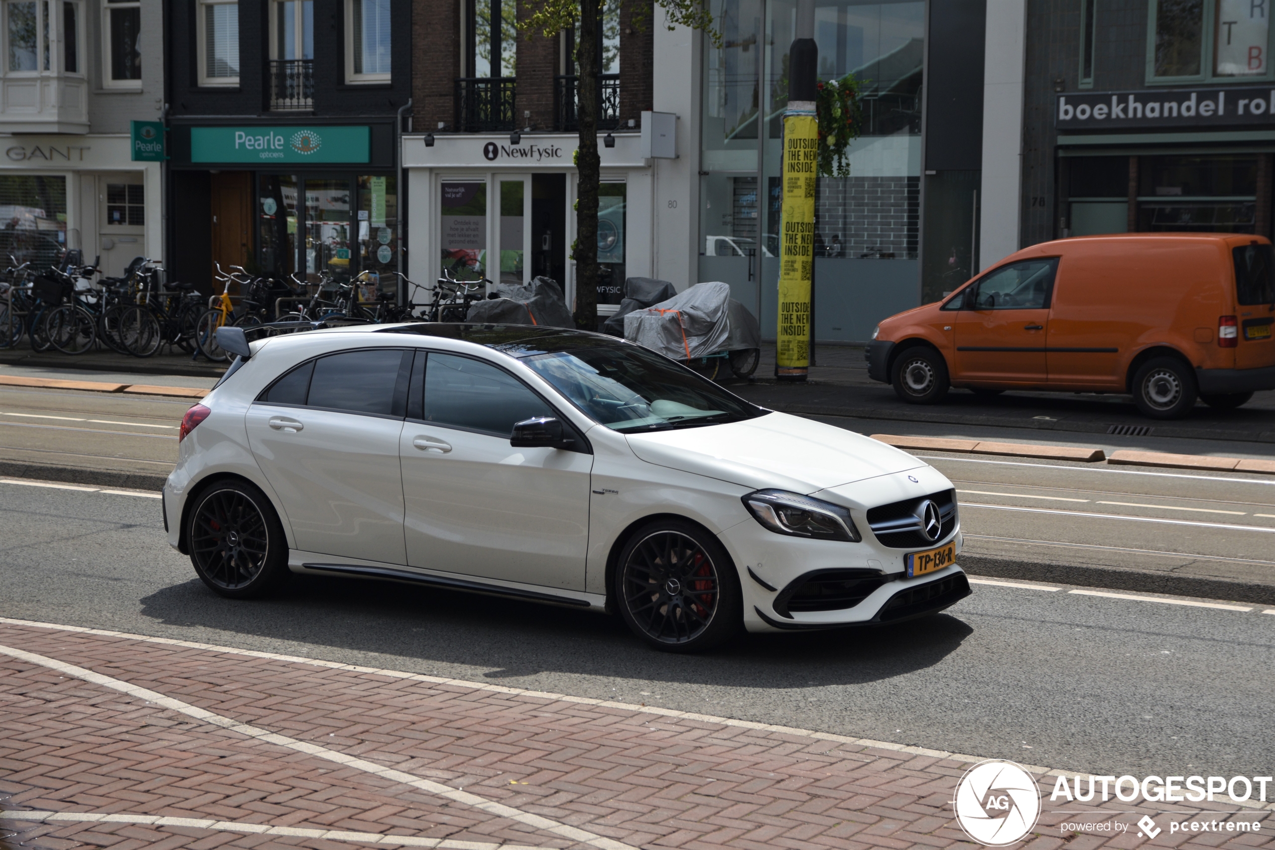 Mercedes-AMG A 45 W176 2015