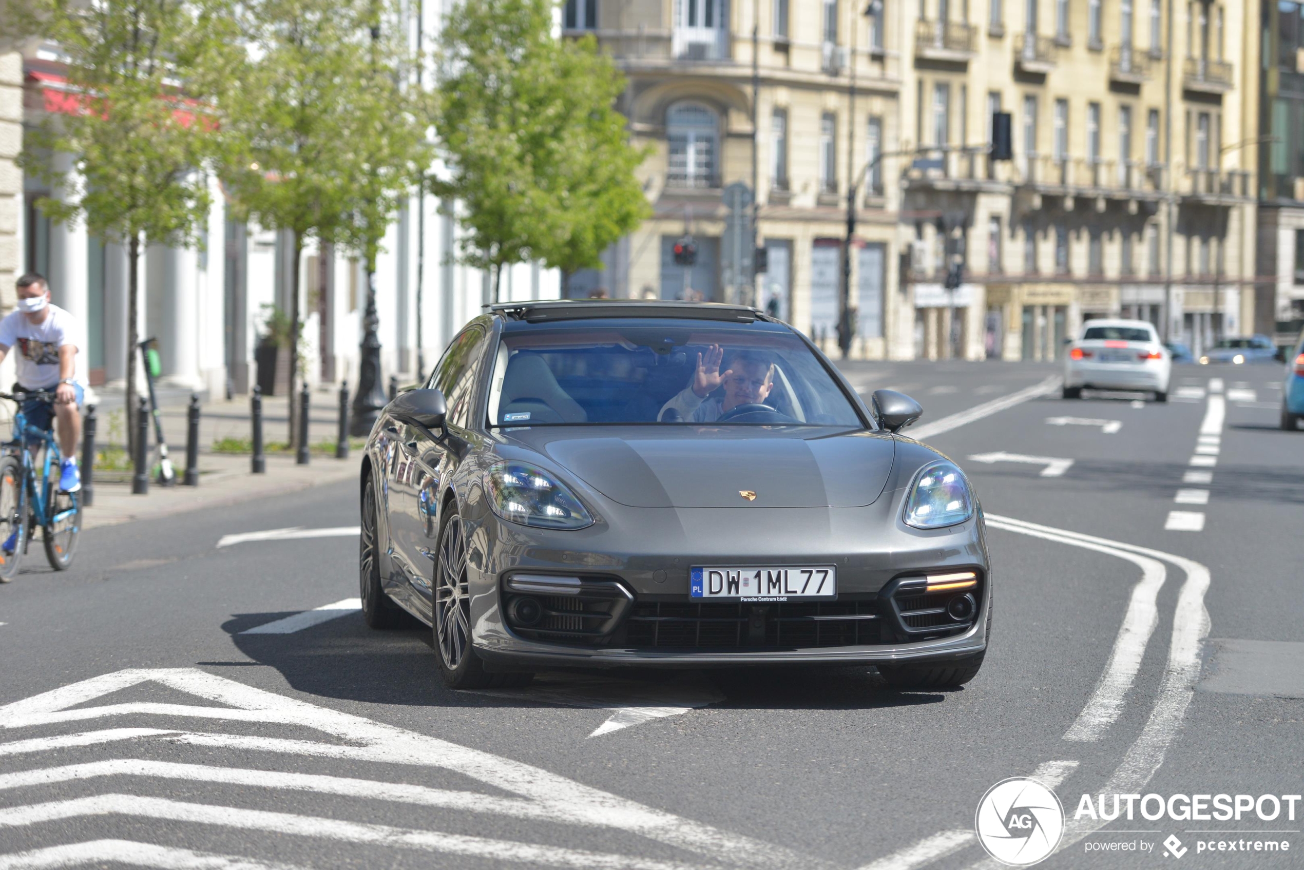 Porsche 971 Panamera Turbo