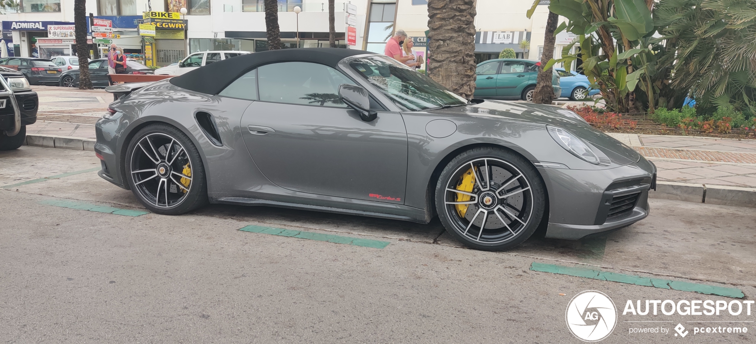 Porsche 992 Turbo S Cabriolet