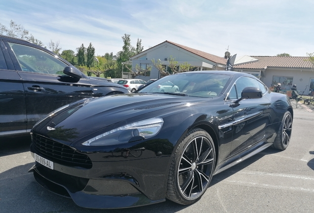 Aston Martin Vanquish 2013