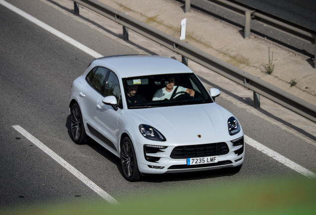 Porsche 95B Macan GTS