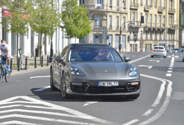 Porsche 971 Panamera Turbo