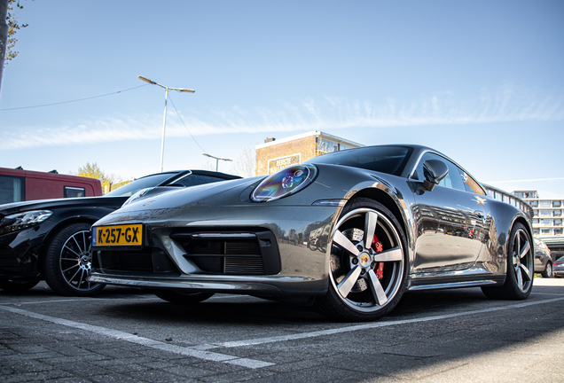 Porsche 992 Carrera S