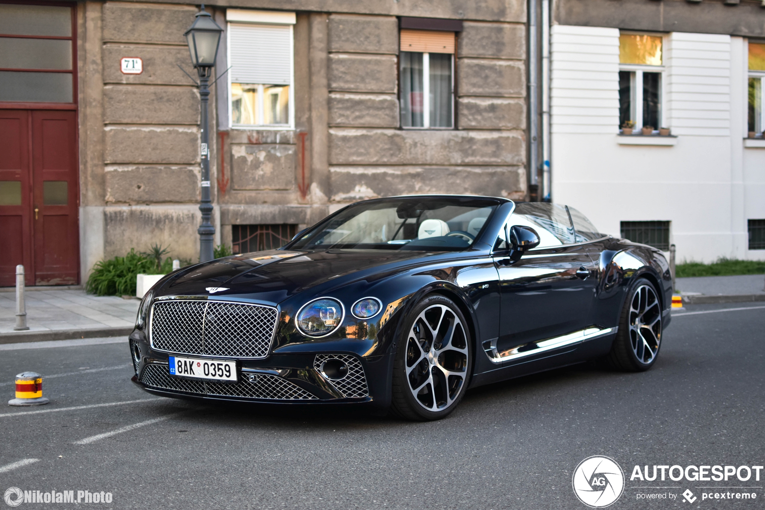 Bentley Continental GTC V8 2020