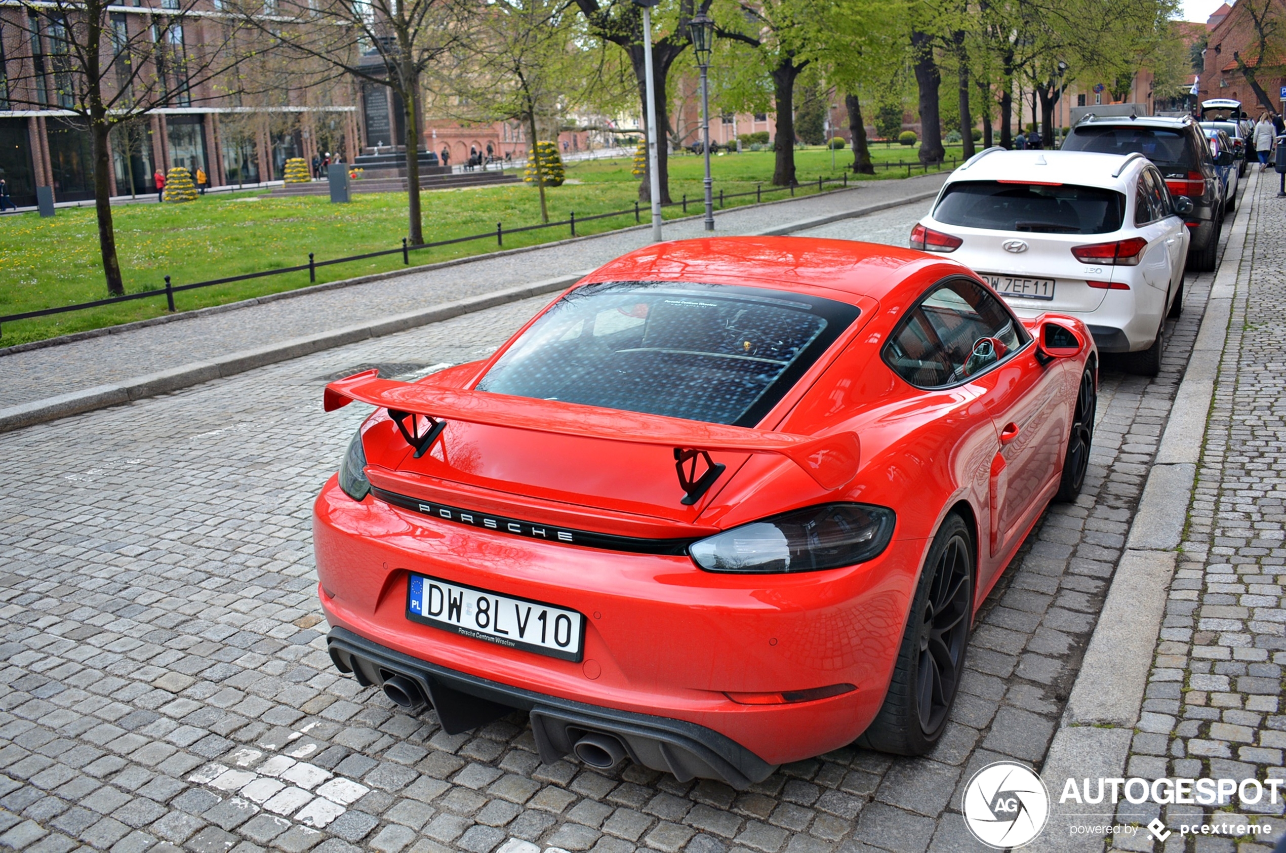 Porsche 718 Cayman GT4