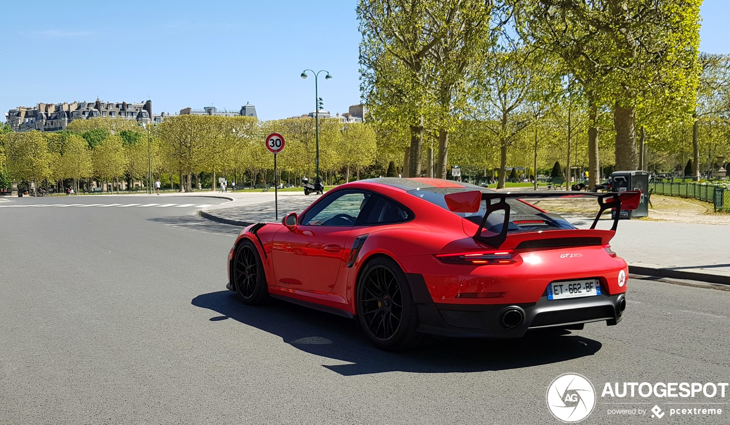 Porsche 991 GT2 RS Weissach Package