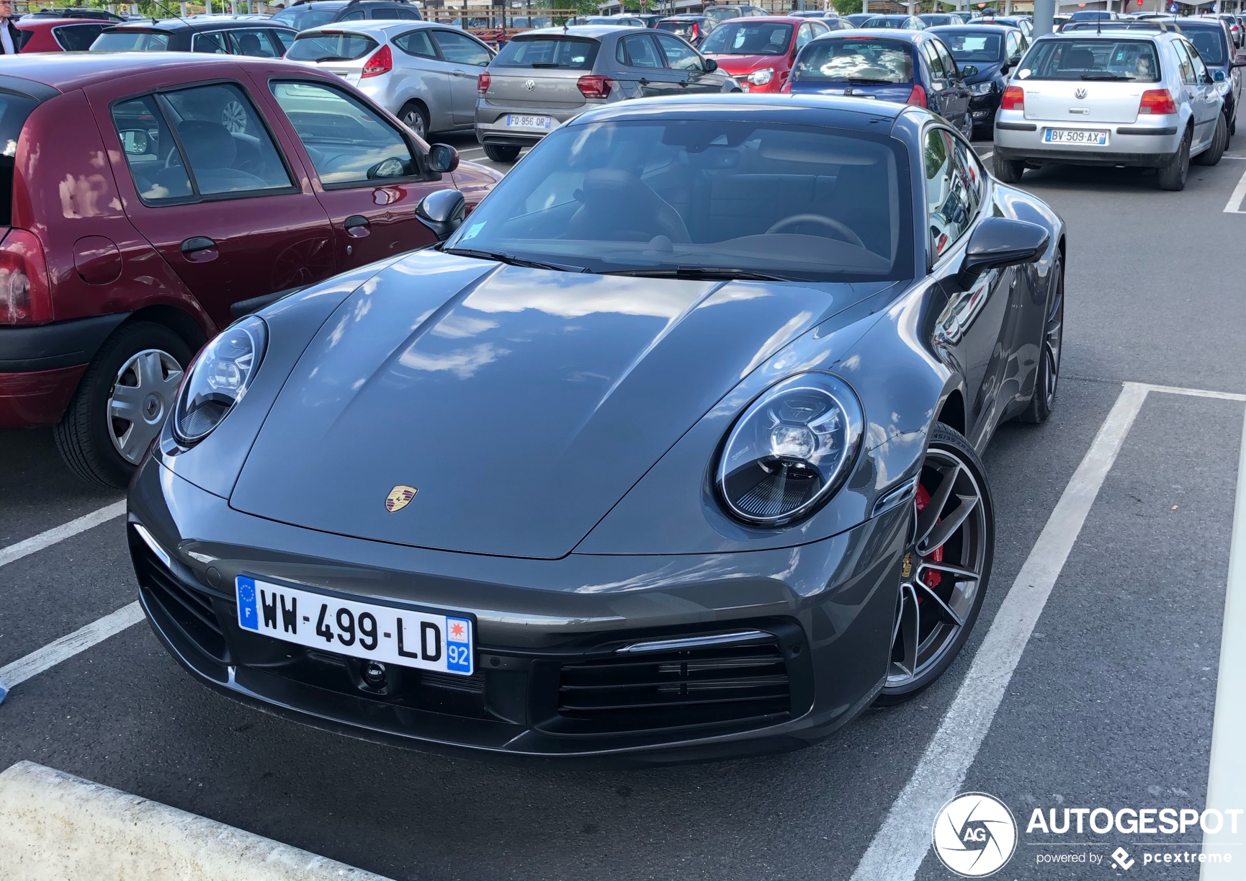 Porsche 992 Carrera 4S